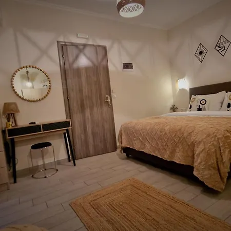 Bamboo Apartment *